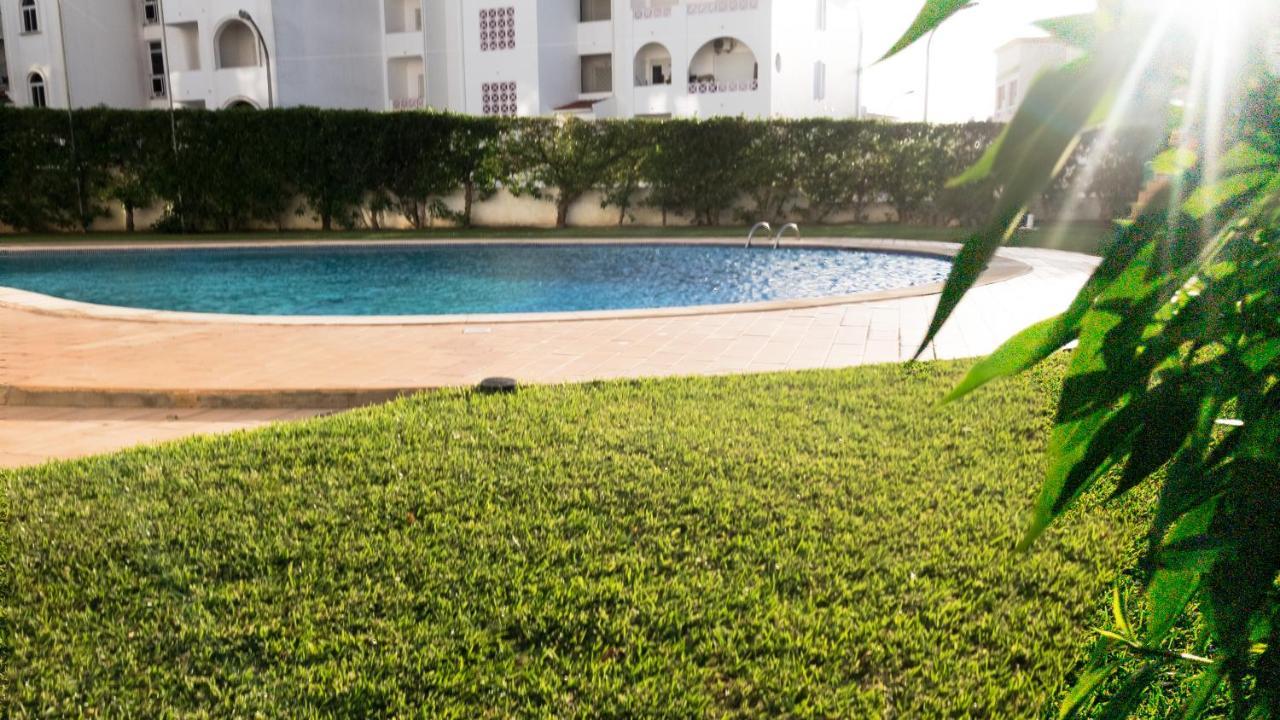Alta Oura Prime By Sunny Deluxe Lägenhet Albufeira Exteriör bild